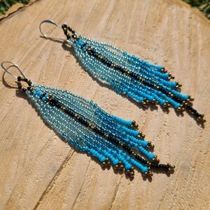 Ice Candy-Ice Blueberry silverlined light blue glass seed beads